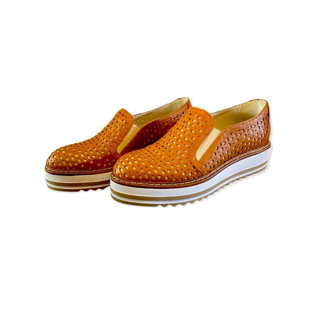 Summit by White Mountain Camel Platform Perforated Wedge Loafers - Size 8